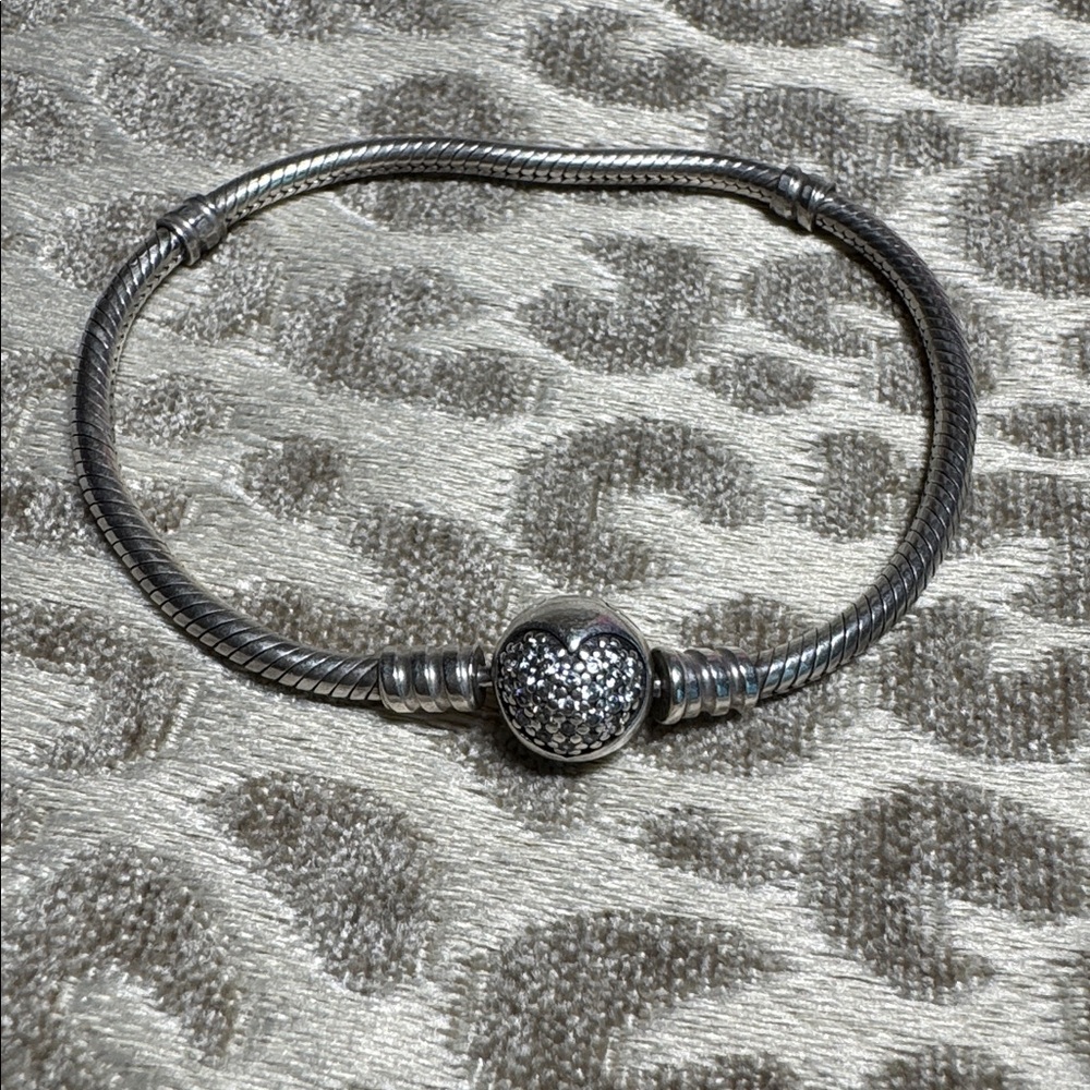 Genuine Pandora Moments Cubic Zirconia Sparkling Heart Snake Chain Bracelet
